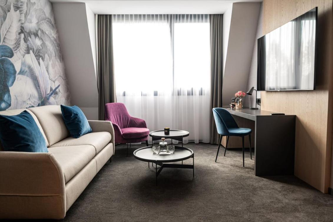 Elegans Hotel Brdo Kranj Bagian luar foto