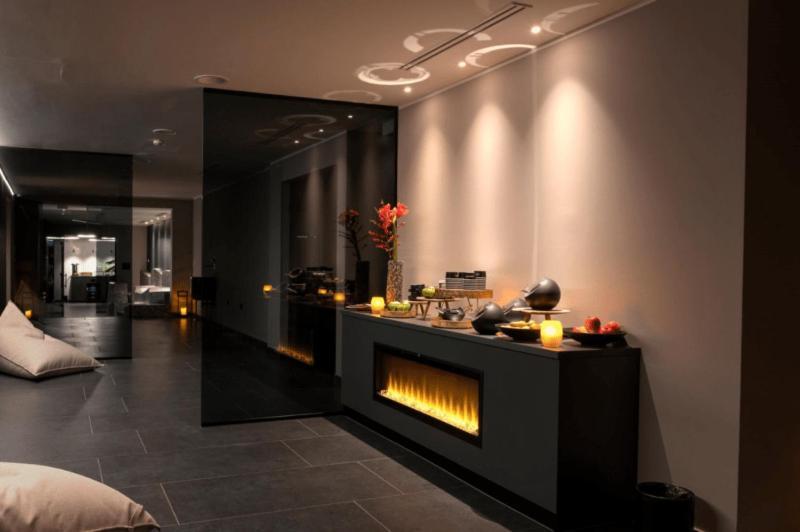 Elegans Hotel Brdo Kranj Bagian luar foto