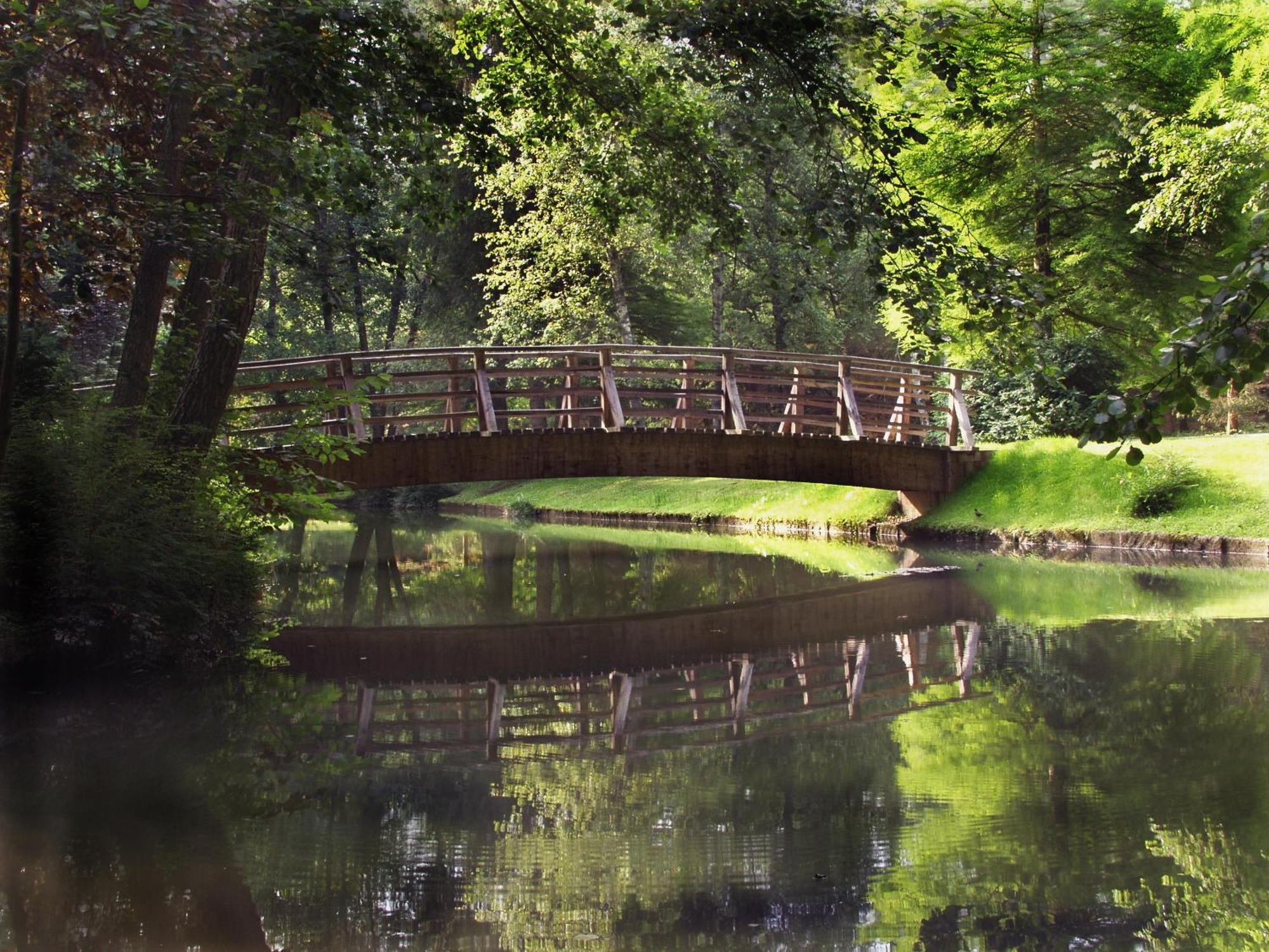 Elegans Hotel Brdo Kranj Bagian luar foto